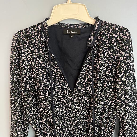 Lulus Navy Blue Flowered Dress Size Small Preloved - Picture 3 of 14